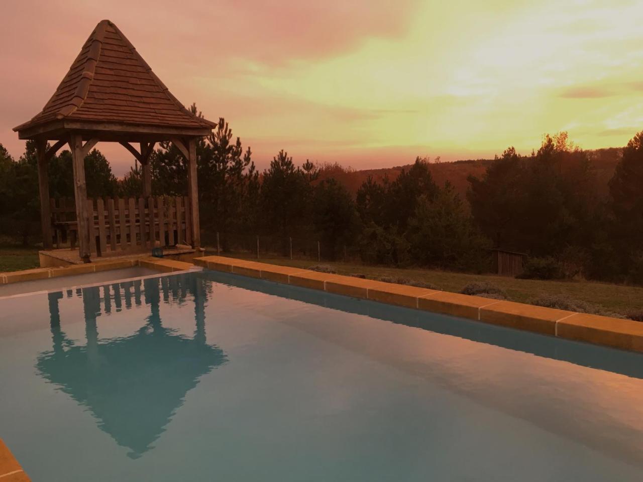 Le Lion D'Or En Perigord Bed & Breakfast Mauzac-et-Grand-Castang Exterior photo
